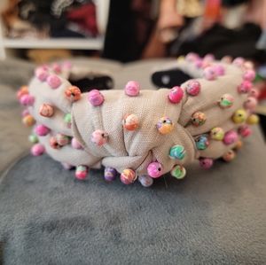 NEW! Lele Sadoughi grey Millifiori Headband